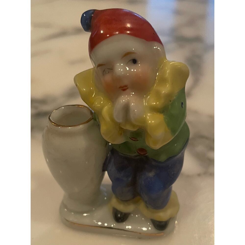 Occupied Japan 1940ish - Porcelain Recreation of Jester w/vase, 3-4", A05